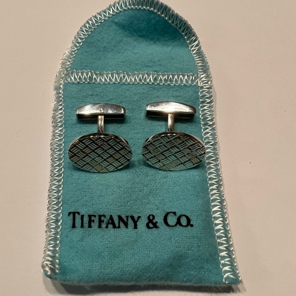 TIFFANY & CO 14K GOLD SILVER WOVEN BASKET WEAVE CUFFLINKS AND TIE BAR - Picture 9 of 15